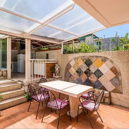 In Veliki With Wifi Apartament Zaton (Dubrovnik-Neretva)