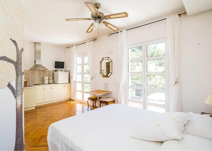 Apartament In Veliki With Wifi